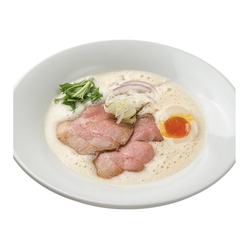 鶏白湯ラーメン。泡立った白濁スープにレアチャーシュー、味玉、水菜、アーリーレッド